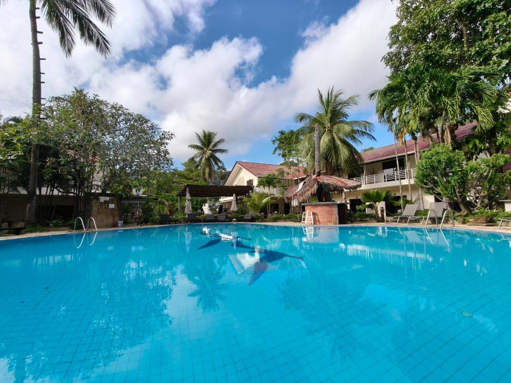 V Beach Resort – Phuket